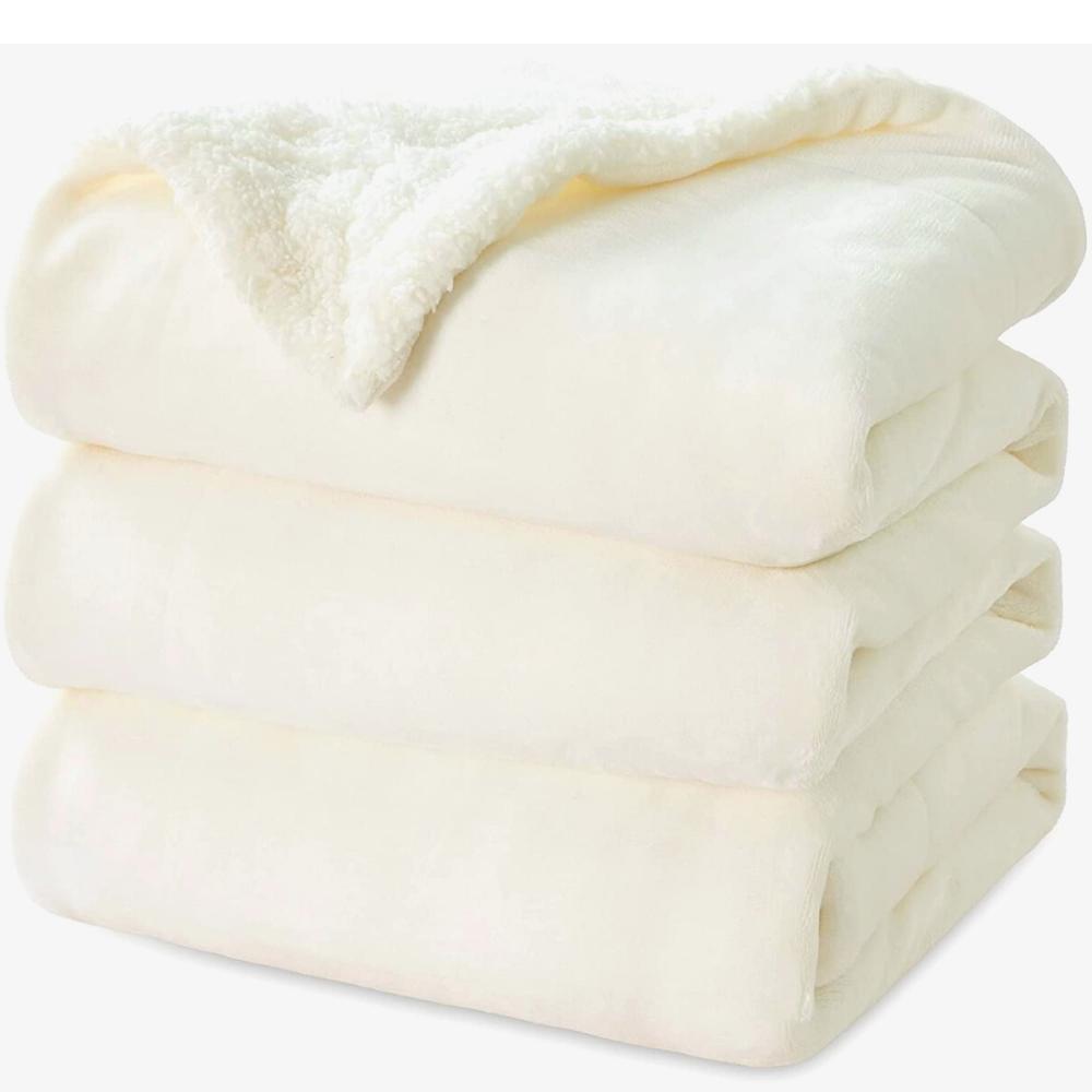 Sherpa Fleece Blanket: image 4